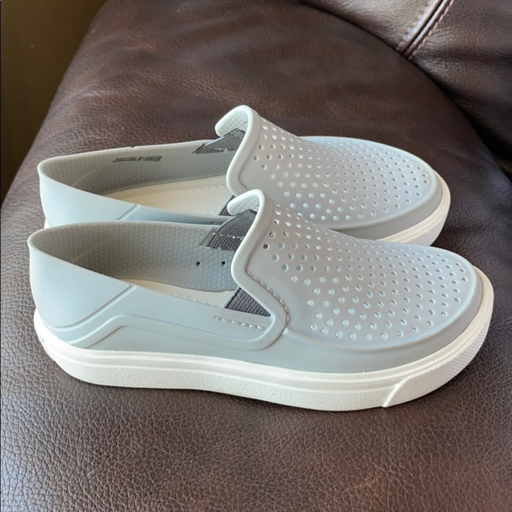Crocs - Picture 2 of 3